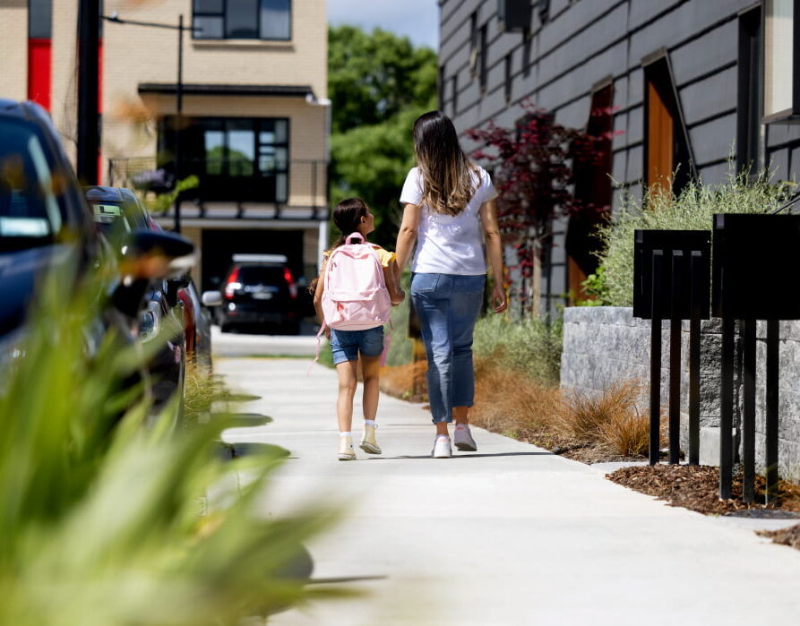 AO-2022-11-05-FRONTROOM-0076-retouch 1@2x